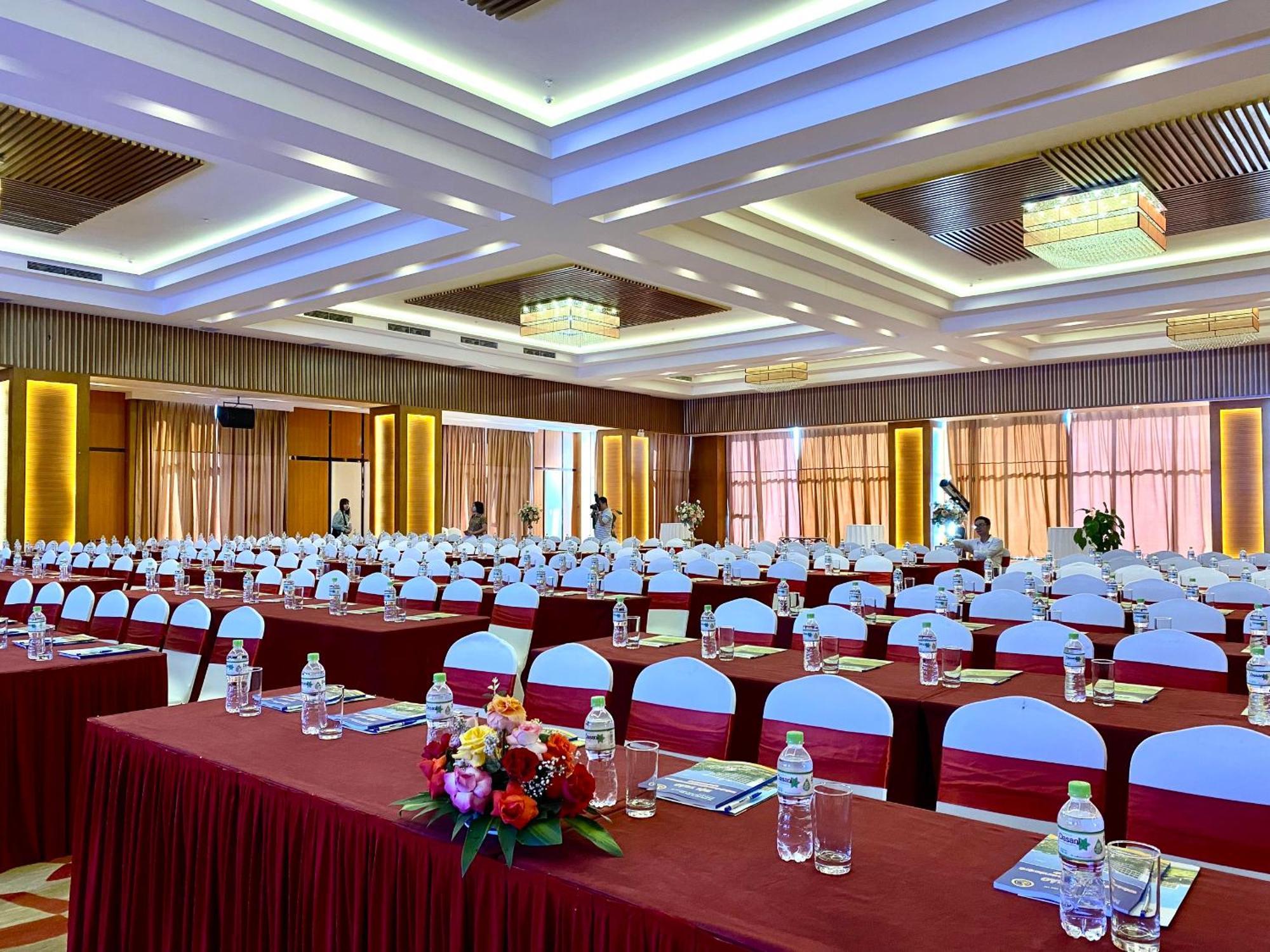 Muong Thanh Luxury Nhat Le Hotel Dong Hoi Zewnętrze zdjęcie