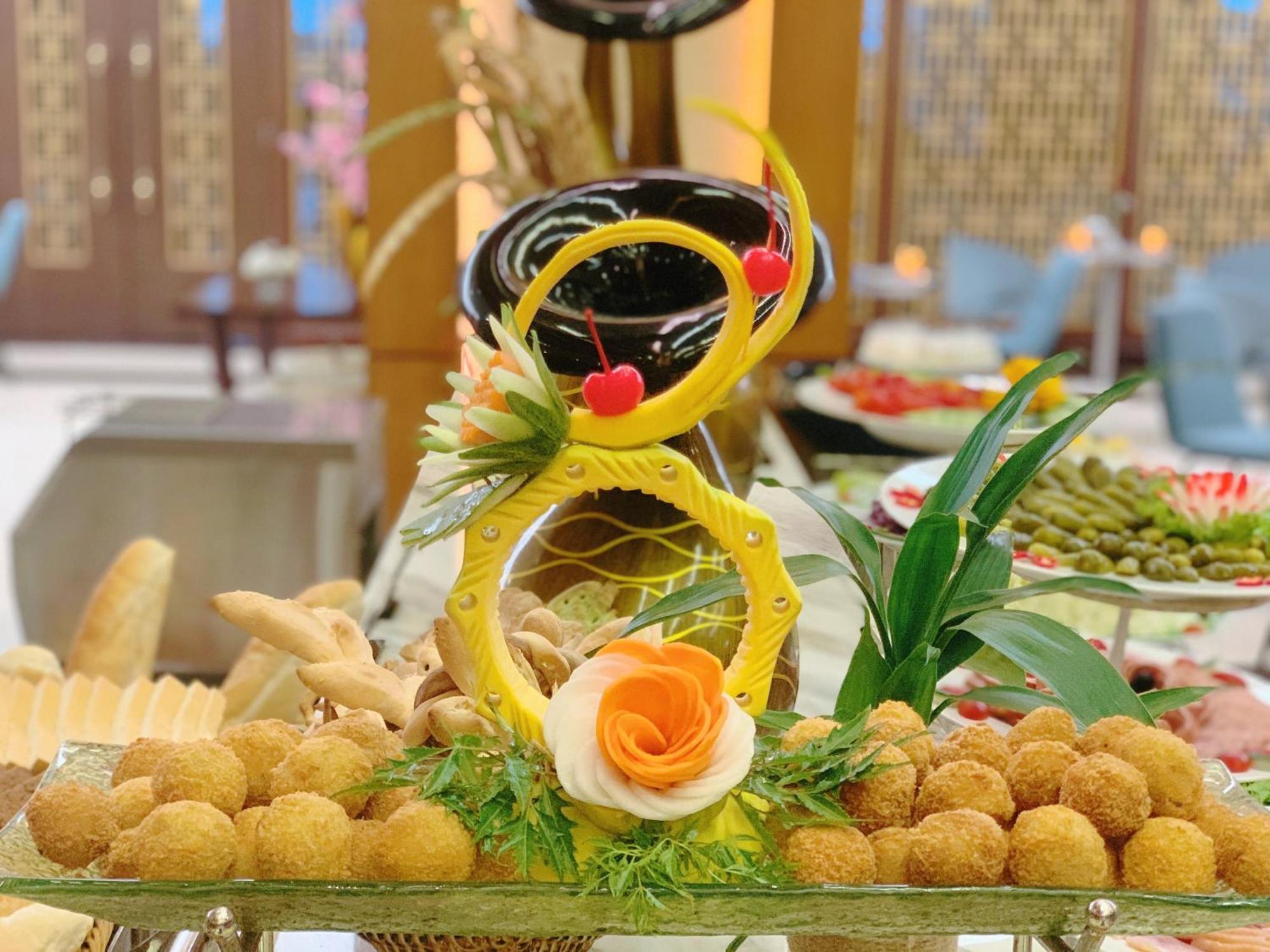 Muong Thanh Luxury Nhat Le Hotel Dong Hoi Zewnętrze zdjęcie