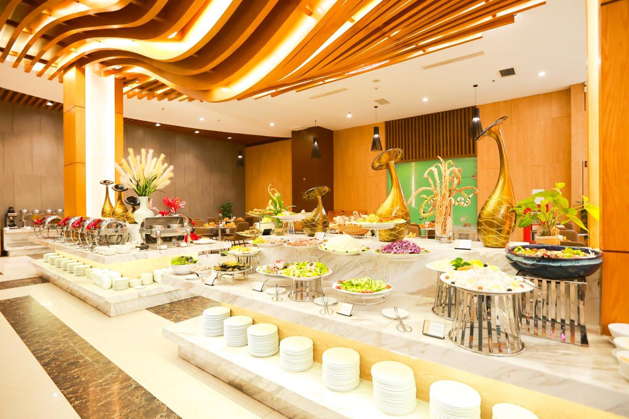 Muong Thanh Luxury Nhat Le Hotel Dong Hoi Zewnętrze zdjęcie