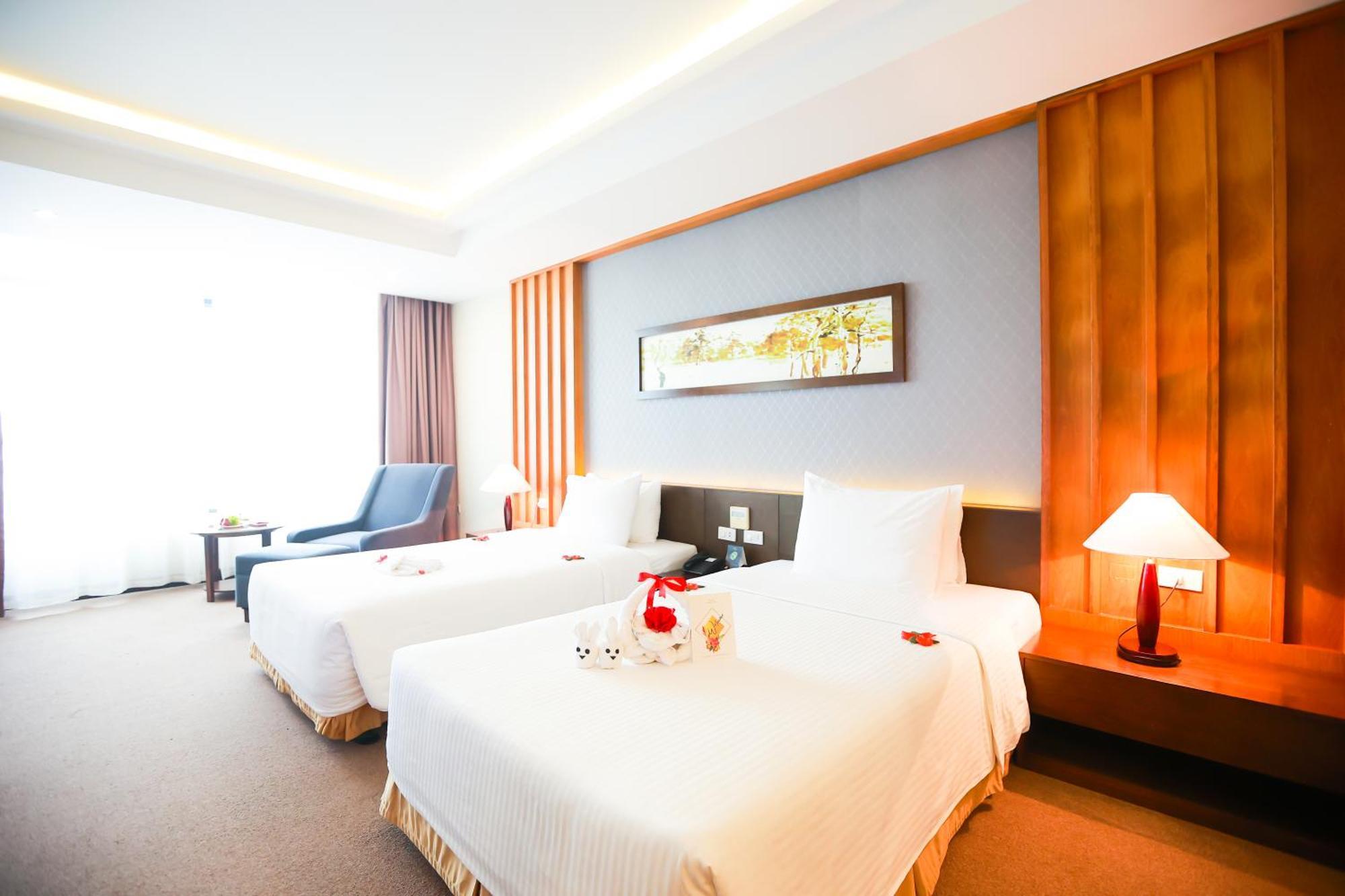 Muong Thanh Luxury Nhat Le Hotel Dong Hoi Zewnętrze zdjęcie