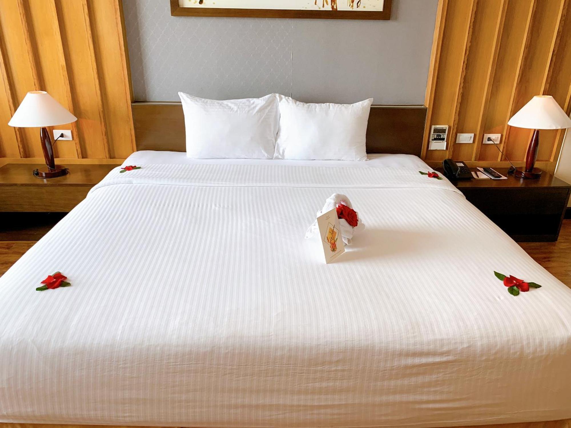 Muong Thanh Luxury Nhat Le Hotel Dong Hoi Zewnętrze zdjęcie