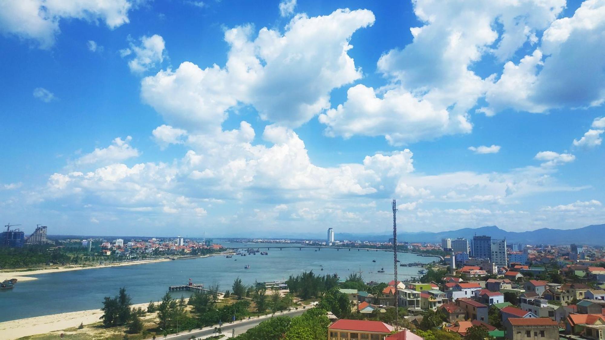 Muong Thanh Luxury Nhat Le Hotel Dong Hoi Zewnętrze zdjęcie